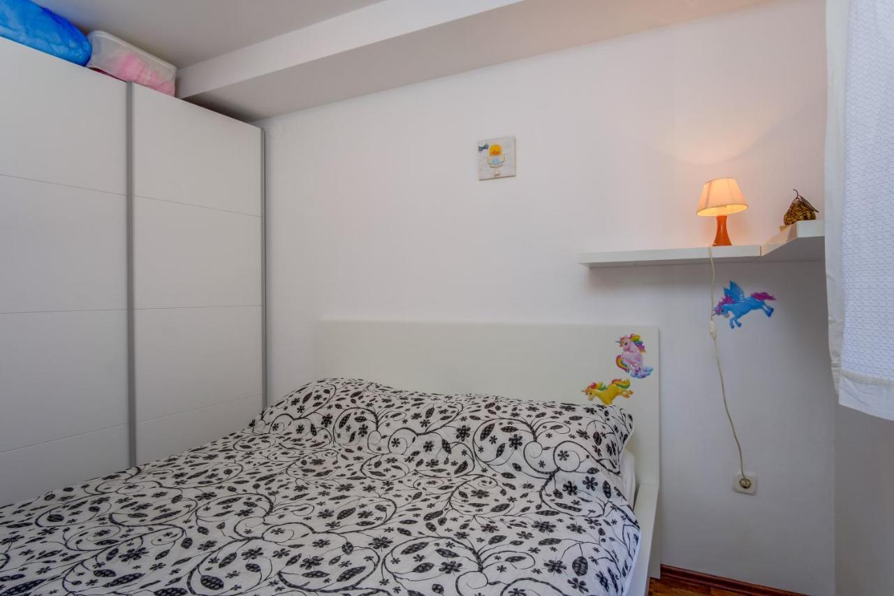 Apartman Natasa Mali Lošinj Екстериор снимка