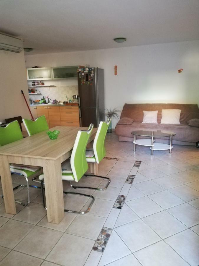 Apartman Natasa Mali Lošinj Екстериор снимка