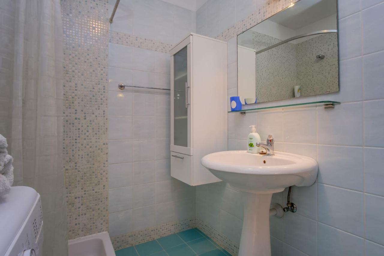 Apartman Natasa Mali Lošinj Екстериор снимка
